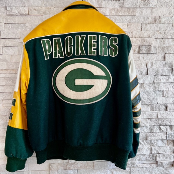 Green Bay Packers Bomber Jacket with leather sleeves, shoulders, trim. - Picture 2 of 10